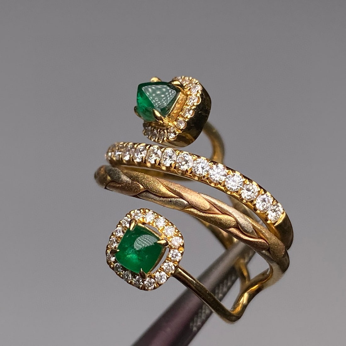 14k Gold 1.03 Ctw Vivid Green Natural Emerald & Diamond Ring - 5