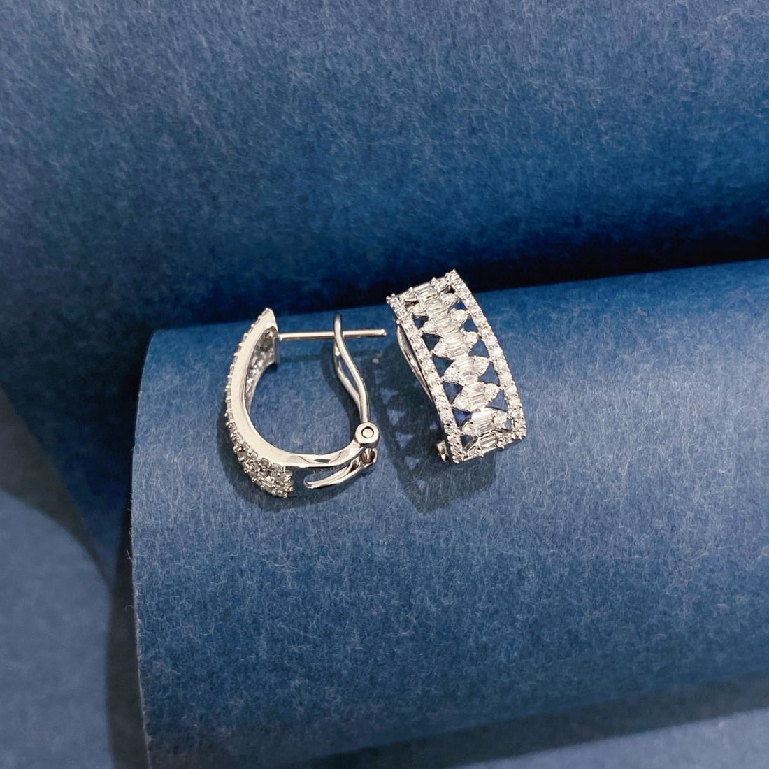 14k Gold 0.6 Ct Natural H Diamond Earrings - 2