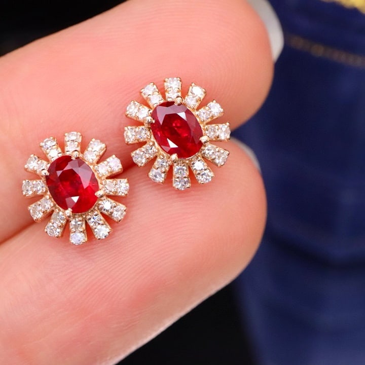 14k Gold 0.85 Ctw Vivid Red Natural Ruby & Diamond Earrings - 4