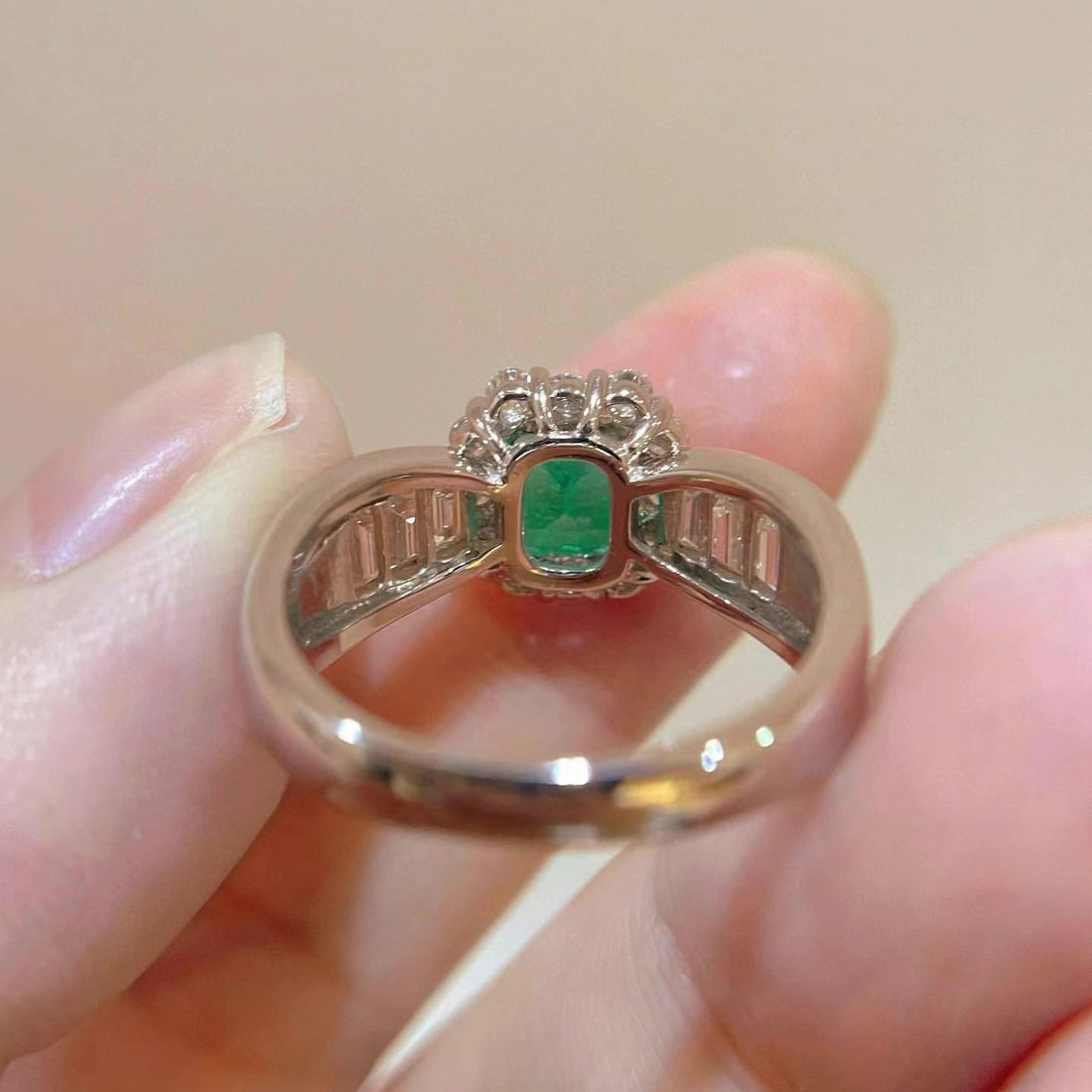 14k Gold 2.23 Ctw Natural Emerald & Diamond Ring - 5