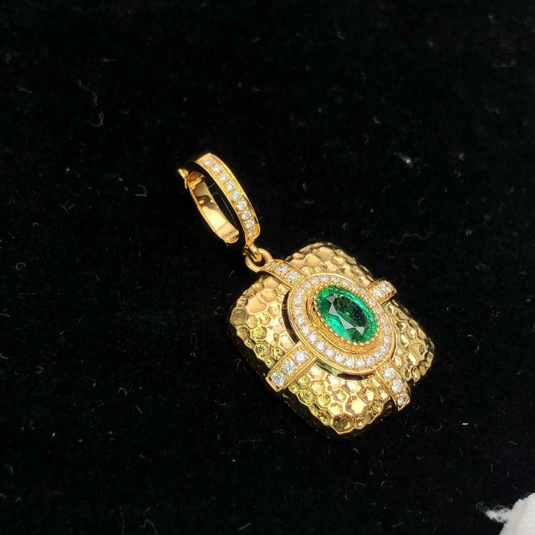 14k Gold 0.60 Ctw Vivid Green Natural Emerald & Diamond Pendant( Without Chain ) - 4