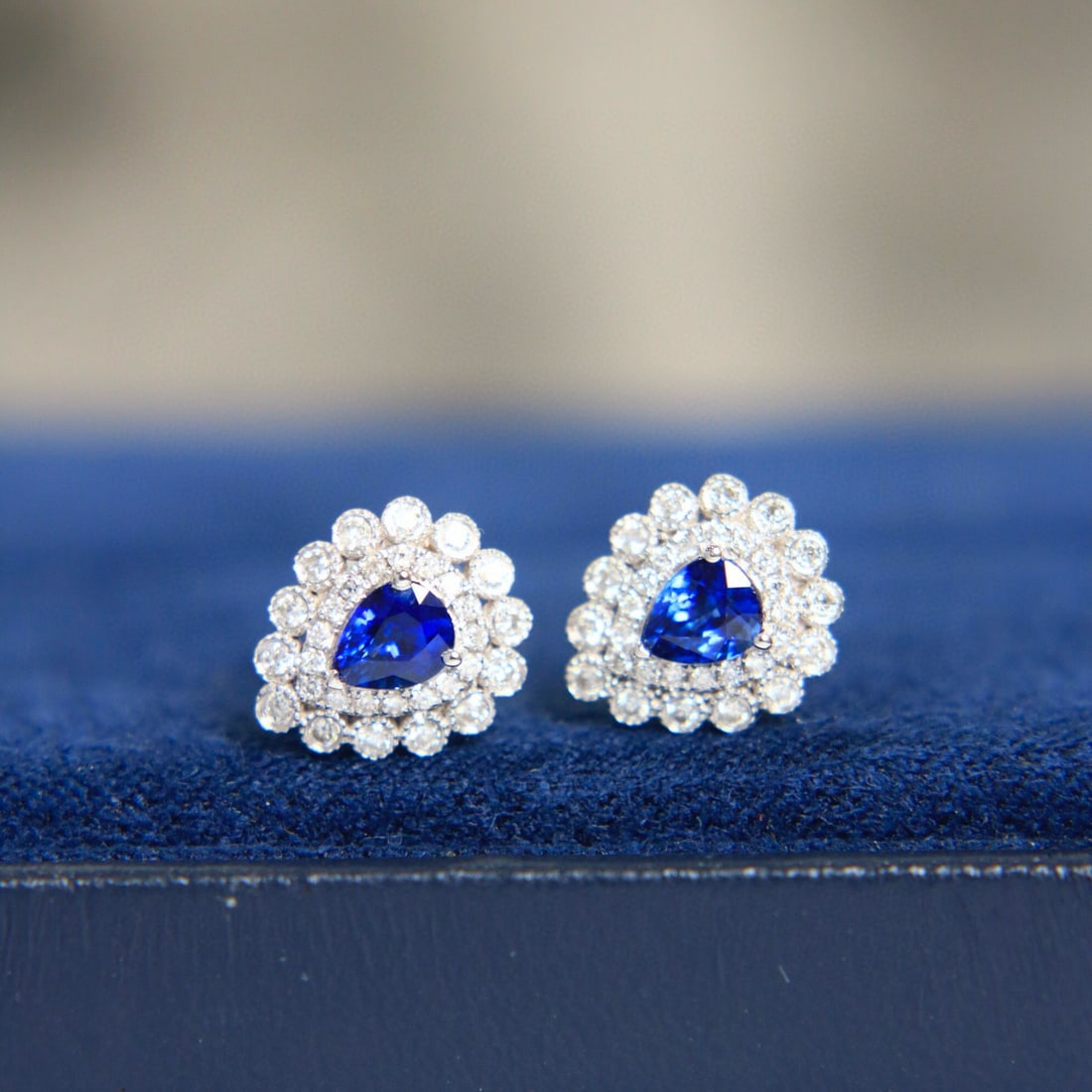 14k Gold 0.87 Ctw Natural Sapphire & Diamond Earrings - 5