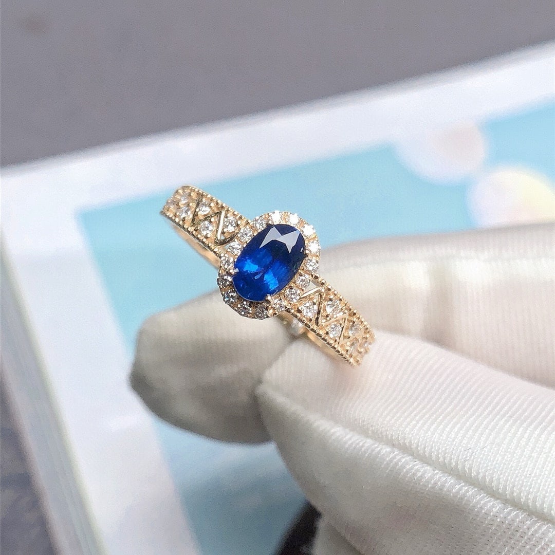 14k Gold 0.73 Ctw Vivid Blue Natural Sapphire & Diamond Ring - 2