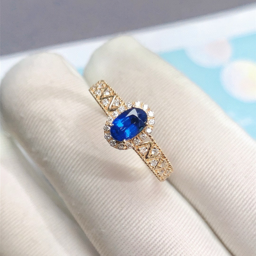 14k Gold 0.73 Ctw Vivid Blue Natural Sapphire & Diamond Ring - 6