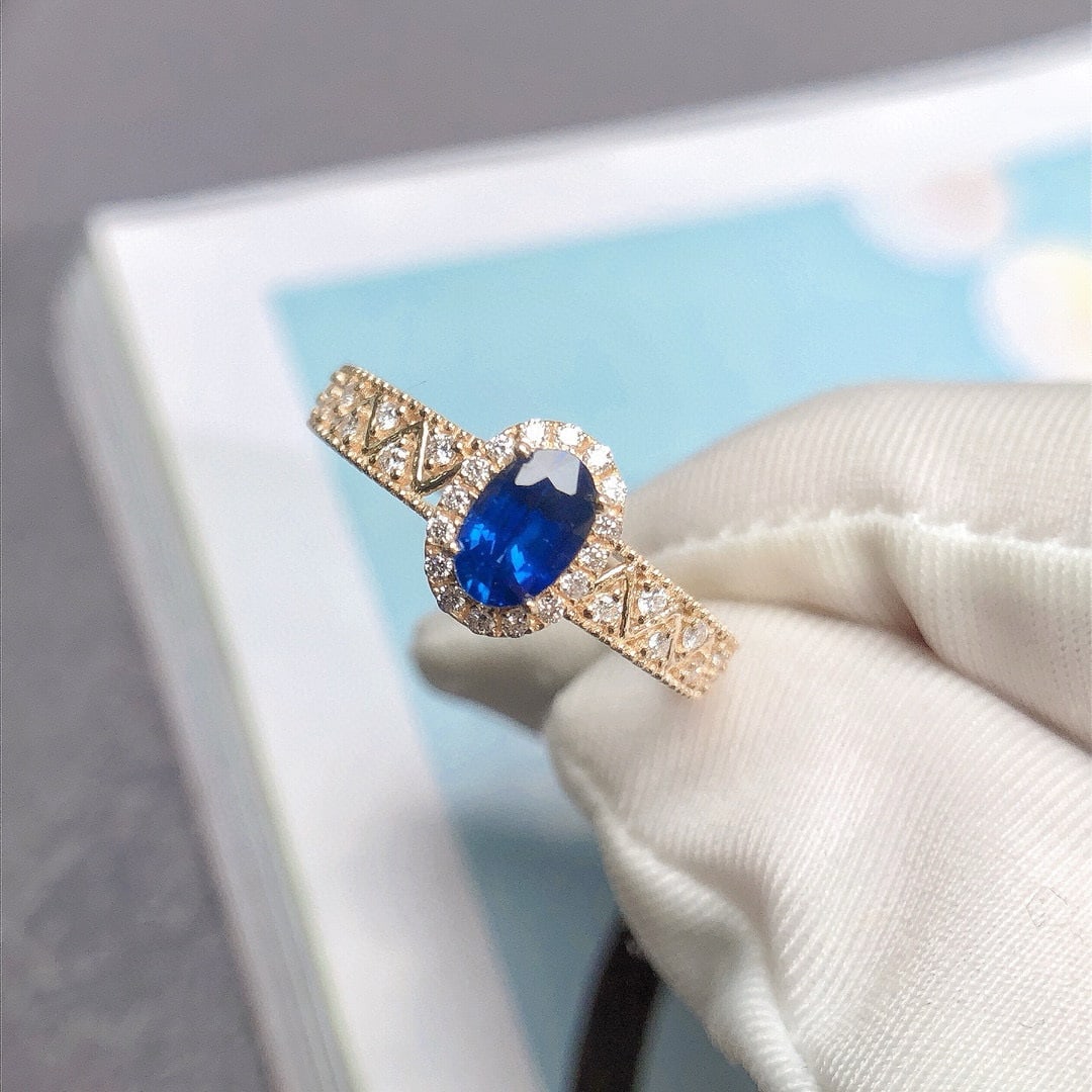 14k Gold 0.73 Ctw Vivid Blue Natural Sapphire & Diamond Ring - 8