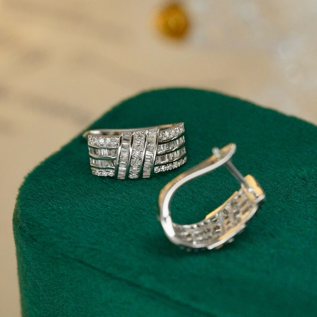 14k Gold 0.76 Ct Natural H Diamond Earrings - 2