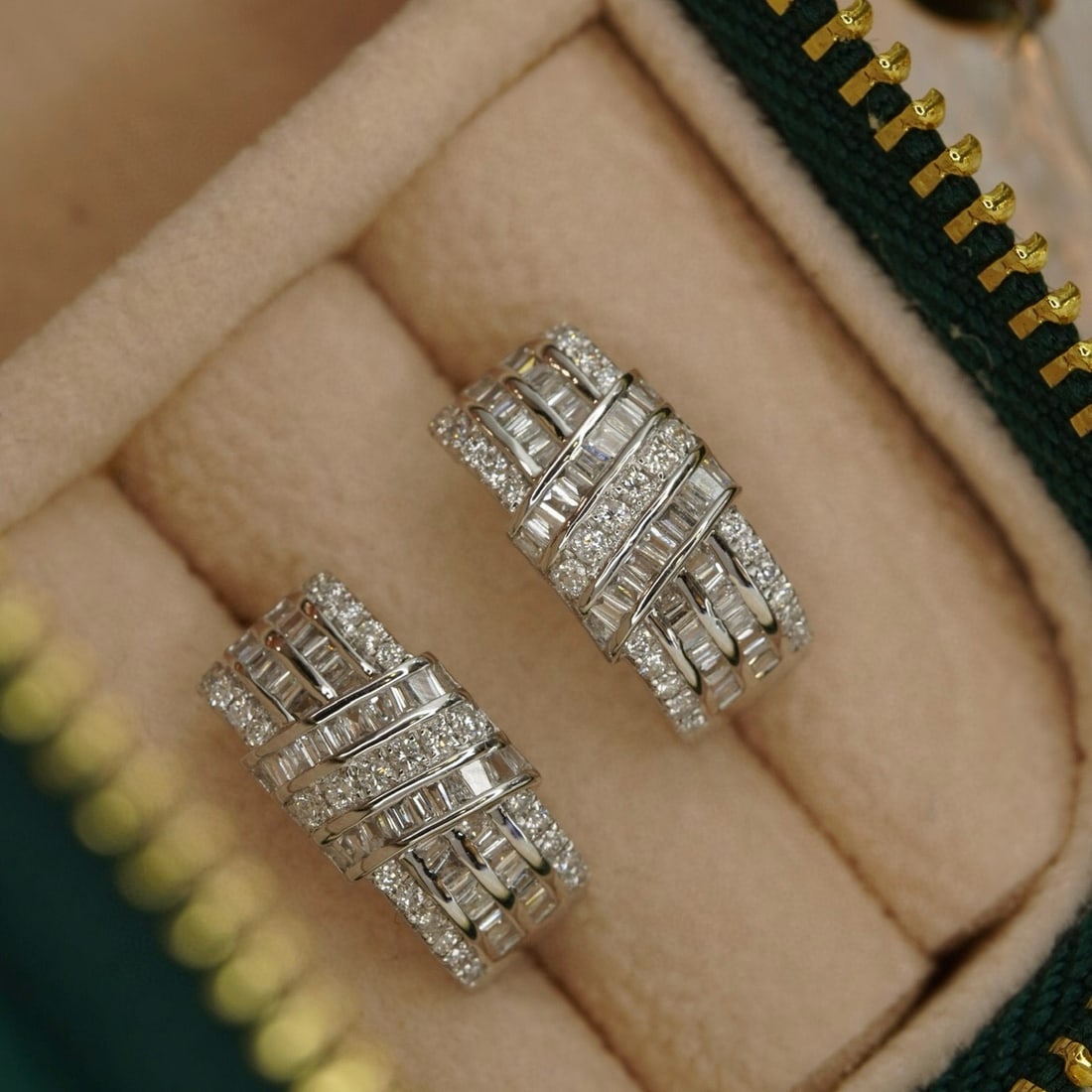 14k Gold 0.76 Ct Natural H Diamond Earrings - 7