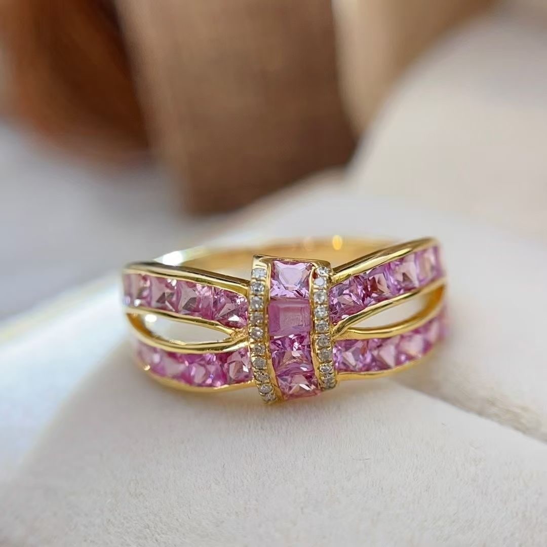 14k Gold 2.6 Ctw Natural Padparadscha Sapphire & Diamond Ring: Ref:230946450 // gold content:14k gold // ring size:7. 25us // // main gemstone:padparadscha sapphire // shape:princess // carat weight:2. 5ct // color:orangish pink // treatment:natural // // adjacen