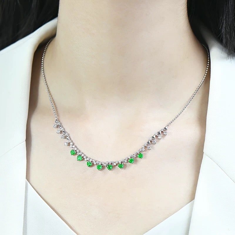 14k Gold 2.77 Ctw Natural Emerald & Diamond Necklace - 2