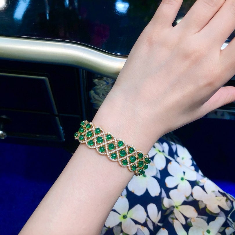 14k Gold 12.81 Ctw Vivid Green Natural Emerald & Diamond Bangle - 7