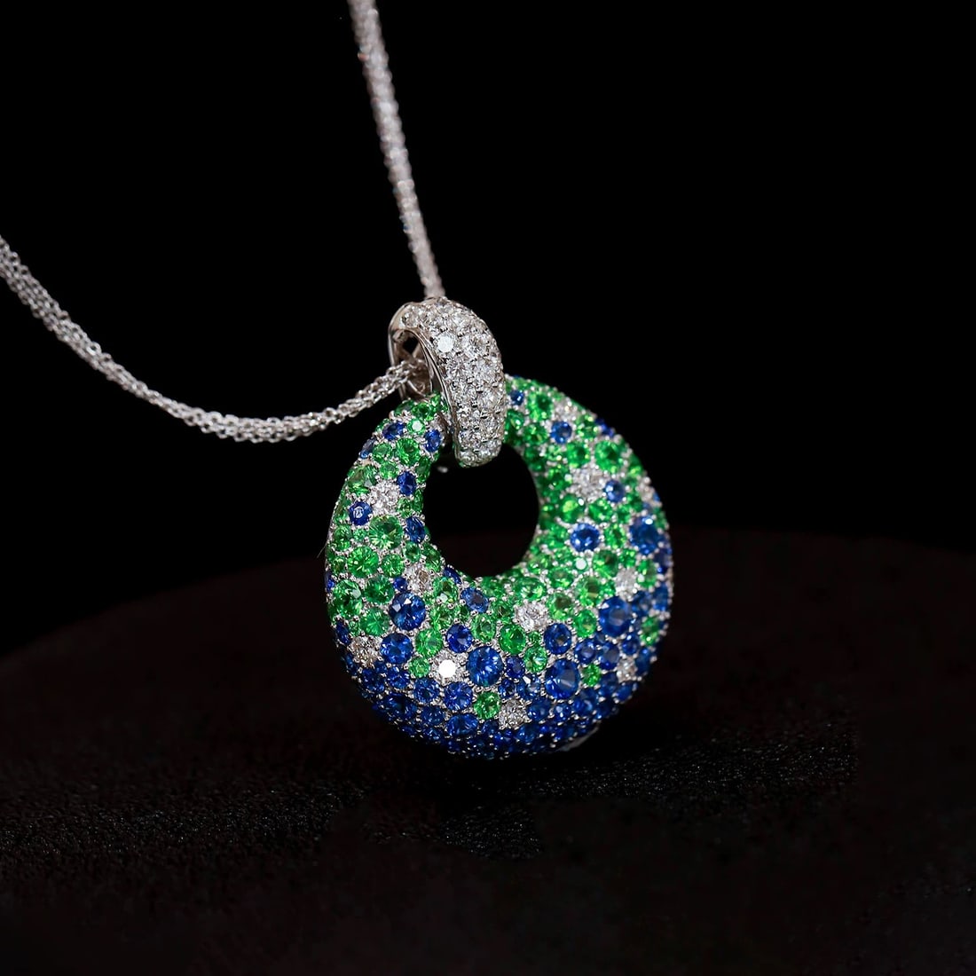 14k Gold 7.89 Ctw Natural Sapphire & Tsavorite Necklace - 4