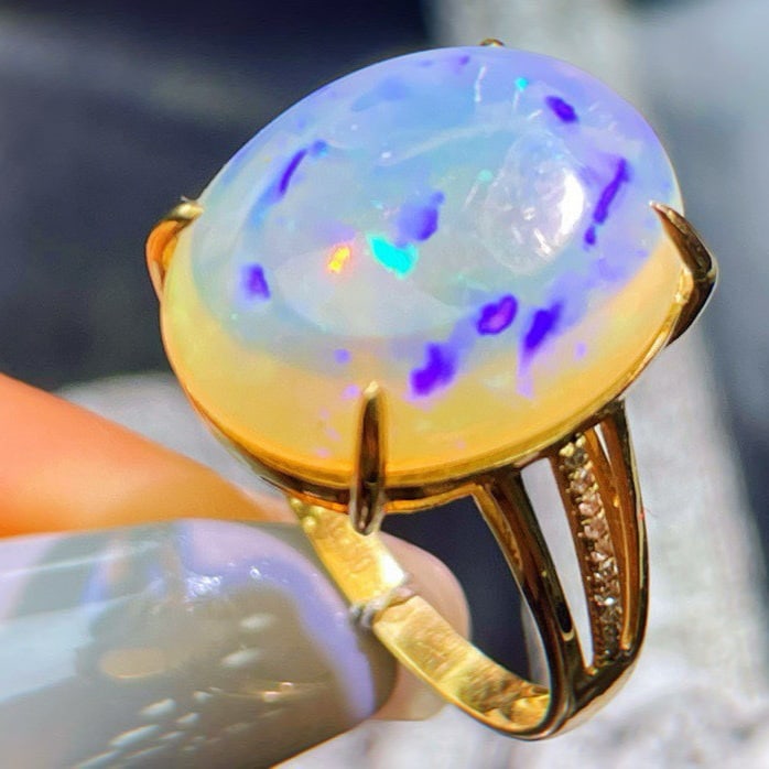 14k Gold 9.09 Ct Natural Opal & Diamond Ring - 2