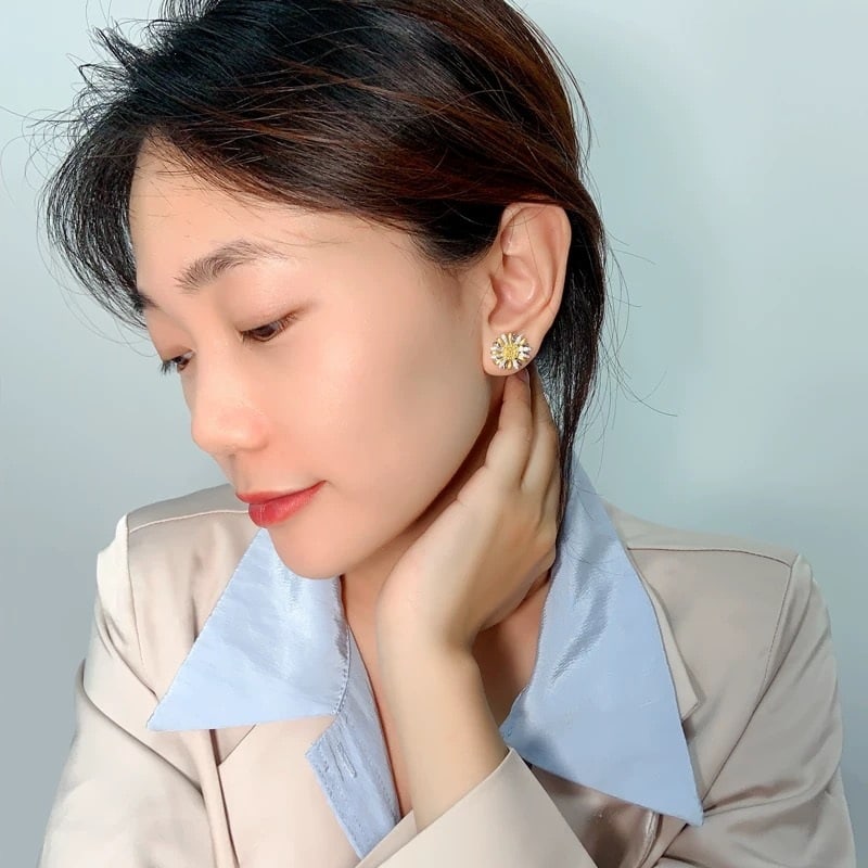 14k Gold 0.77 Ctw Natural Yellow Diamond & Diamond & Flowers Earrings - 2