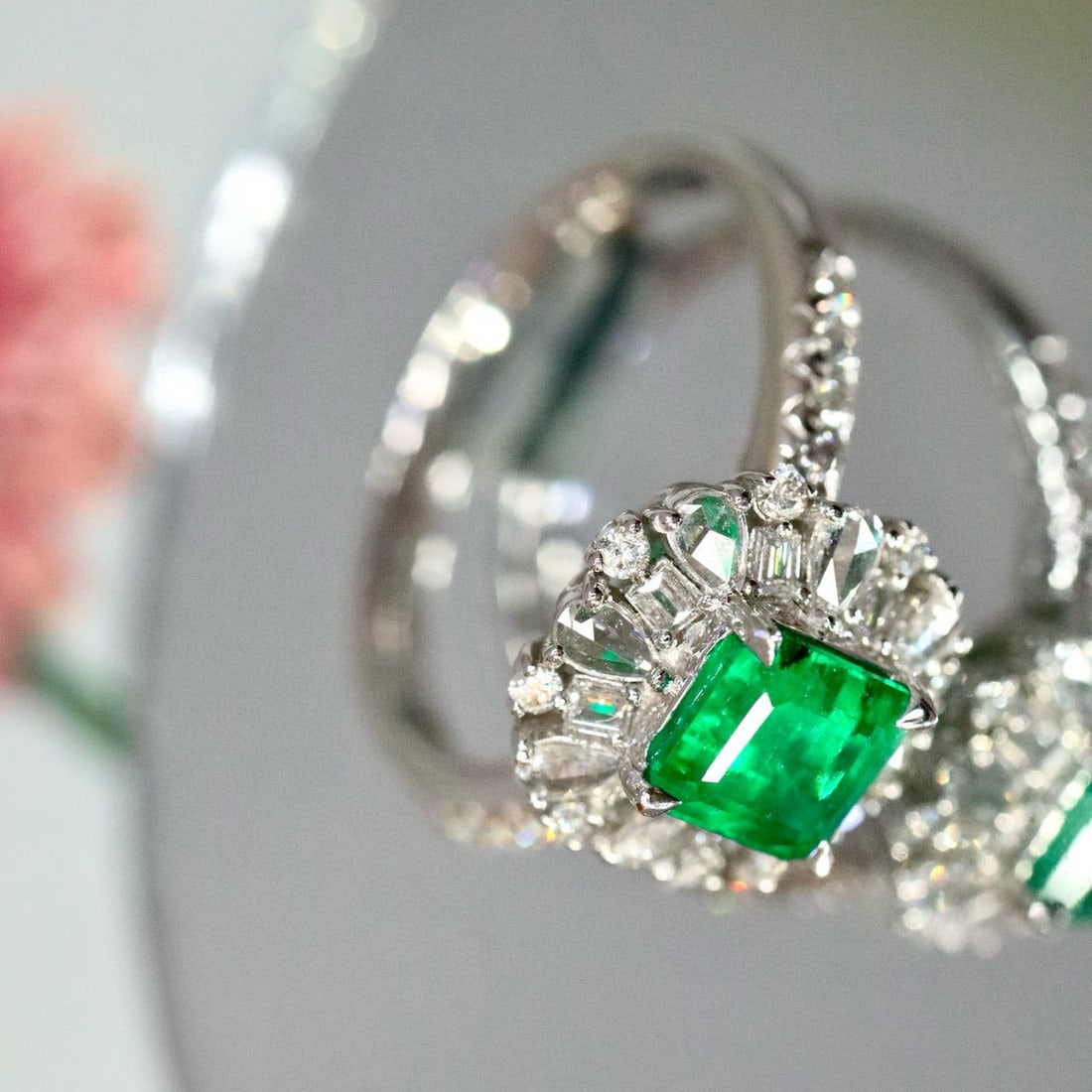 14k Gold 1.29 Ctw Vivid Green Natural Emerald & Diamond Ring - 2