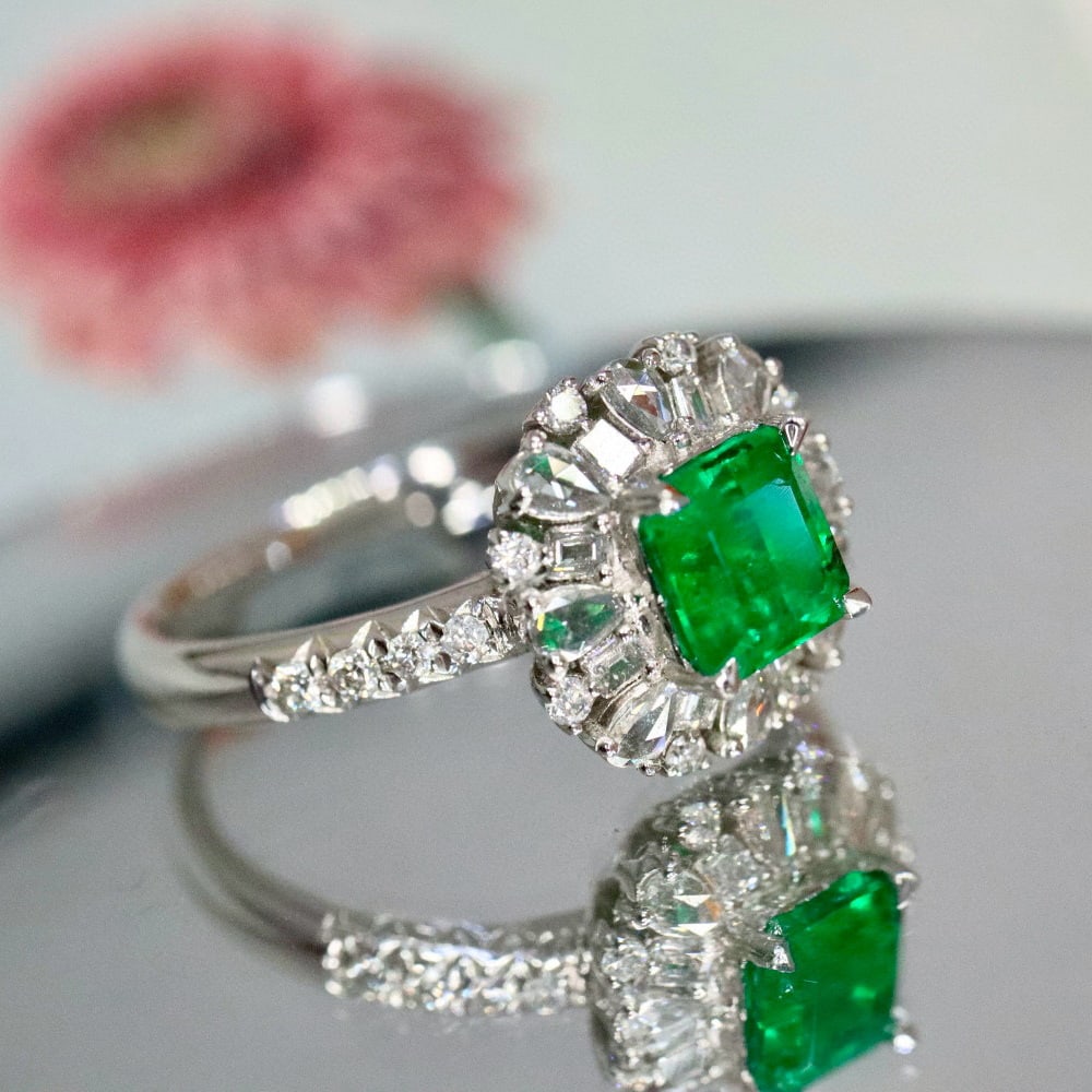 14k Gold 1.29 Ctw Vivid Green Natural Emerald & Diamond Ring - 3