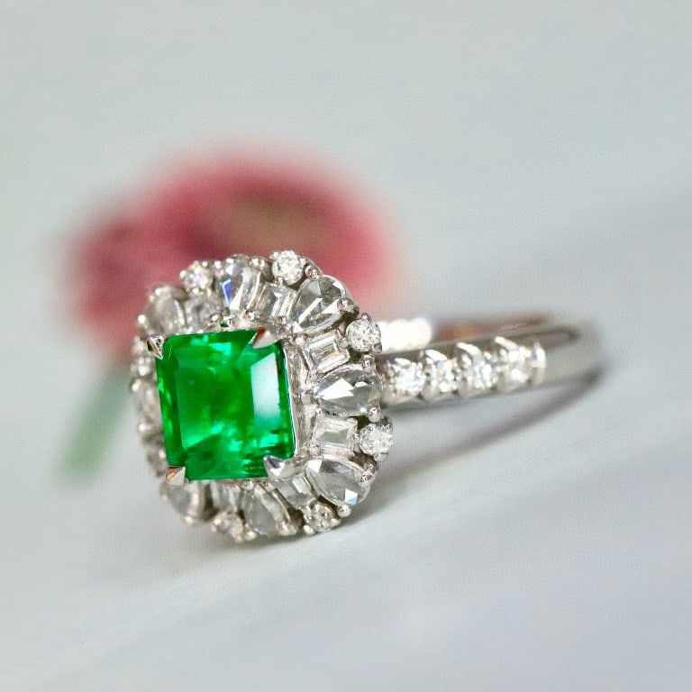 14k Gold 1.29 Ctw Vivid Green Natural Emerald & Diamond Ring - 6