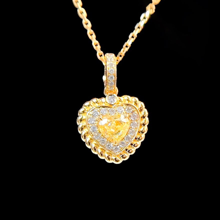 14k Gold 0.40 Ctw Natural Yellow Diamond & Diamond Pendant( Without Chain ): Ref:230947151 // gold content:14k gold // main gemstone:yellow diamond // shape:heart // carat weight:0. 30ct // color:yellow // treatment:natural // // adjacent gemstone 2 : diamond // shape:round //