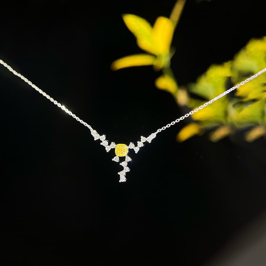 14k Gold 0.50 Ctw Natural Yellow Diamond & Diamond Necklace: Ref:230947170 // gold content:14k gold // main gemstone:yellow diamond // shape:cushion // carat weight:0. 10ct // color:yellow // treatment:natural // // adjacent gemstone 2 : diamond //