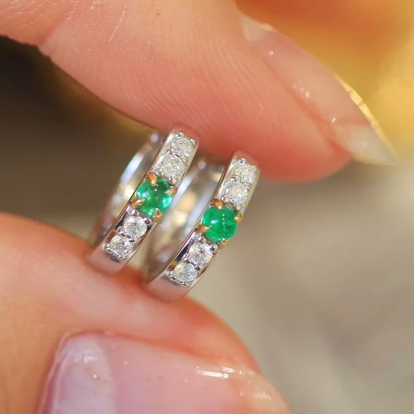 14k Gold 0.4 Ctw Natural Emerald & Diamond Earrings - 5