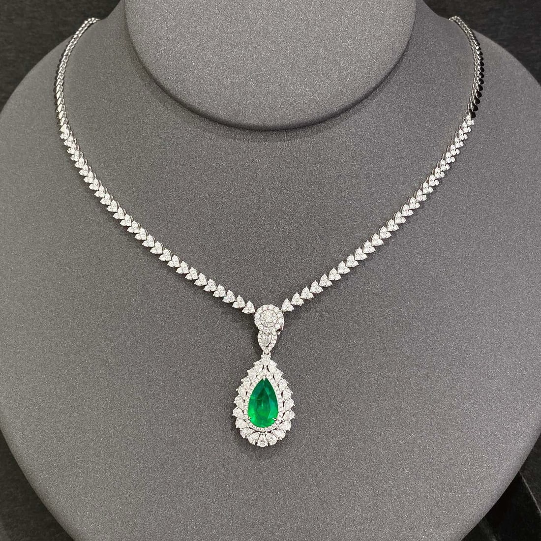 14k Gold 3.39 Ctw Vivid Green Natural Emerald & Diamond Pendant( Without Chain ) - 2