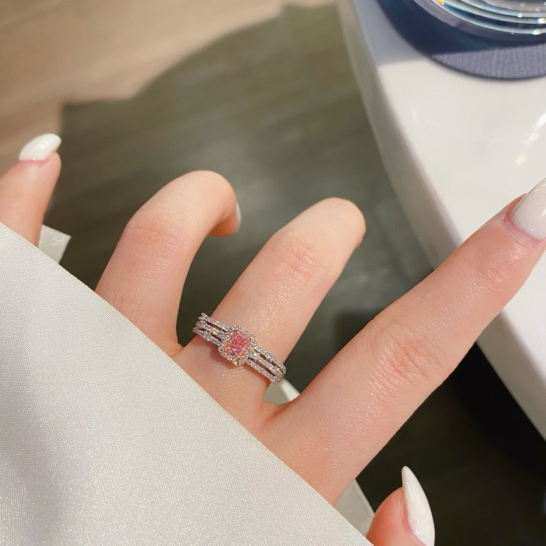 14k Gold 0.71 Ctw Natural Pink Diamond & Diamond Ring - 5