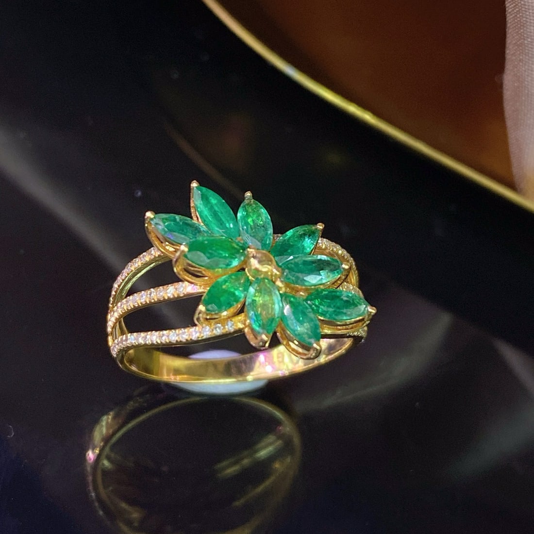 14k Gold 1.20 Ct Natural Emerald & Diamond Ring - 2