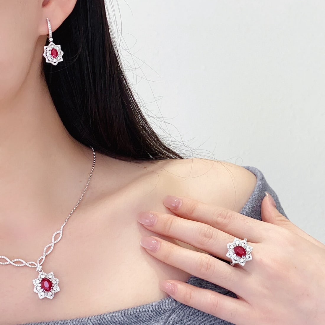 14k Gold 6.65 Ctw Natural Ruby & Diamond Jewelry Set - 2