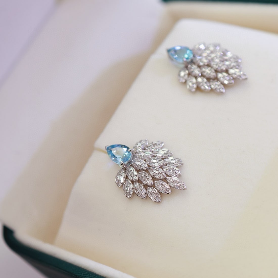 14k Gold 2.3 Ctw Natural Aquamarine & Diamond Earrings - 3
