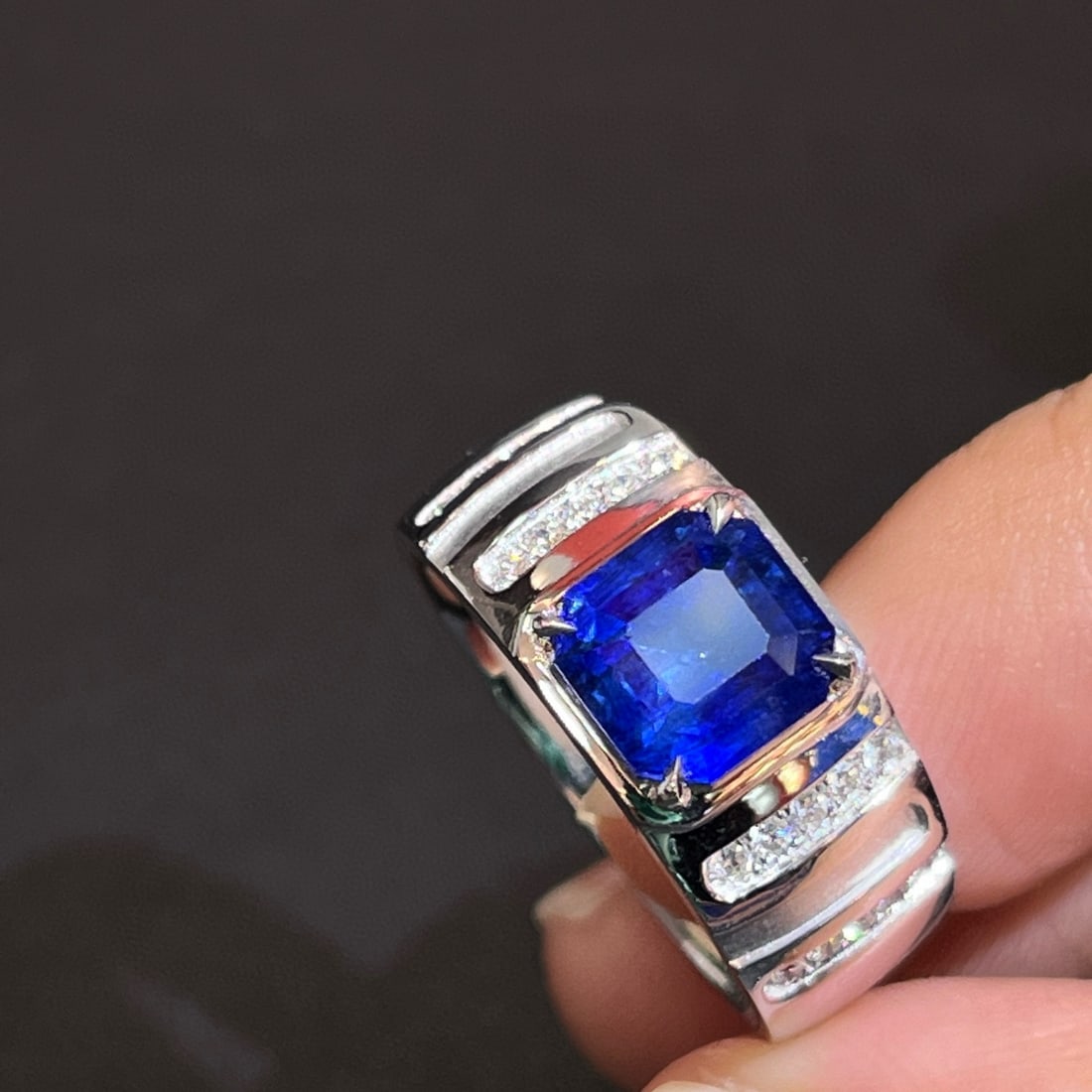 14k Gold 3.25 Ctw Natural Sapphire & Diamond Ring - 2