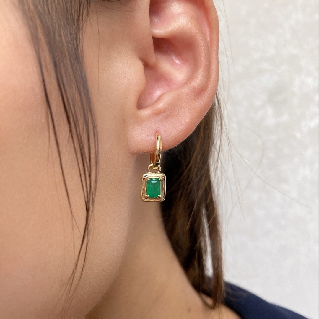 14k Gold 1.28 Ct Natural Emerald Earrings - 2