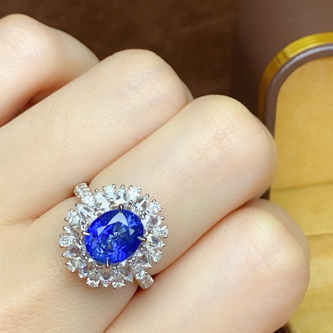14k Gold 4.56 Ctw Natural Sapphire & Diamond Ring - 2