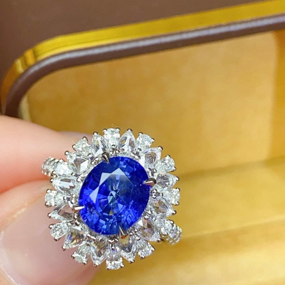 14k Gold 4.56 Ctw Natural Sapphire & Diamond Ring - 3