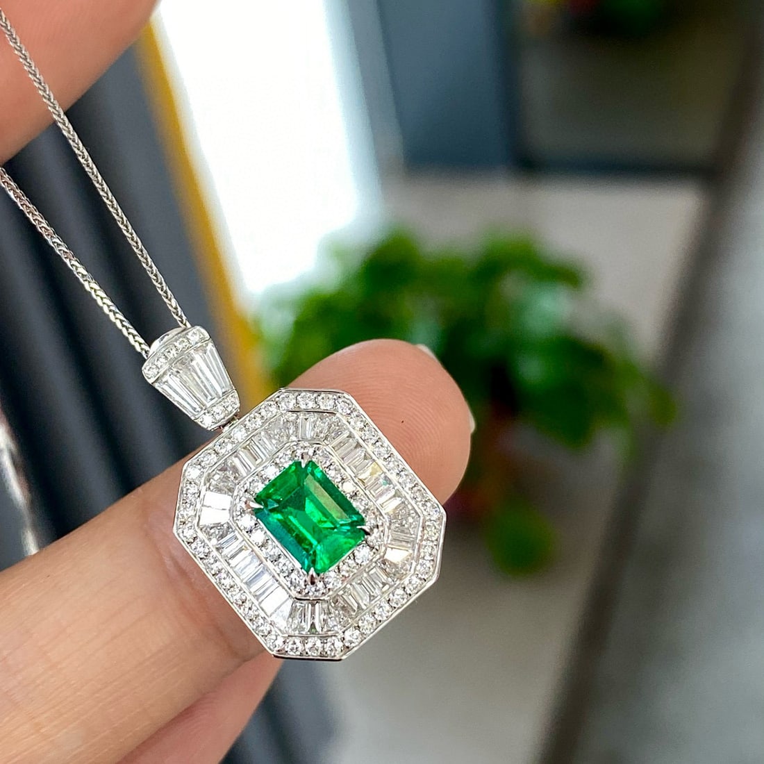 14k Gold 1.91 Ctw Vivid Green Natural Emerald & Diamond Ring/pendant( Without Chain ) - 2