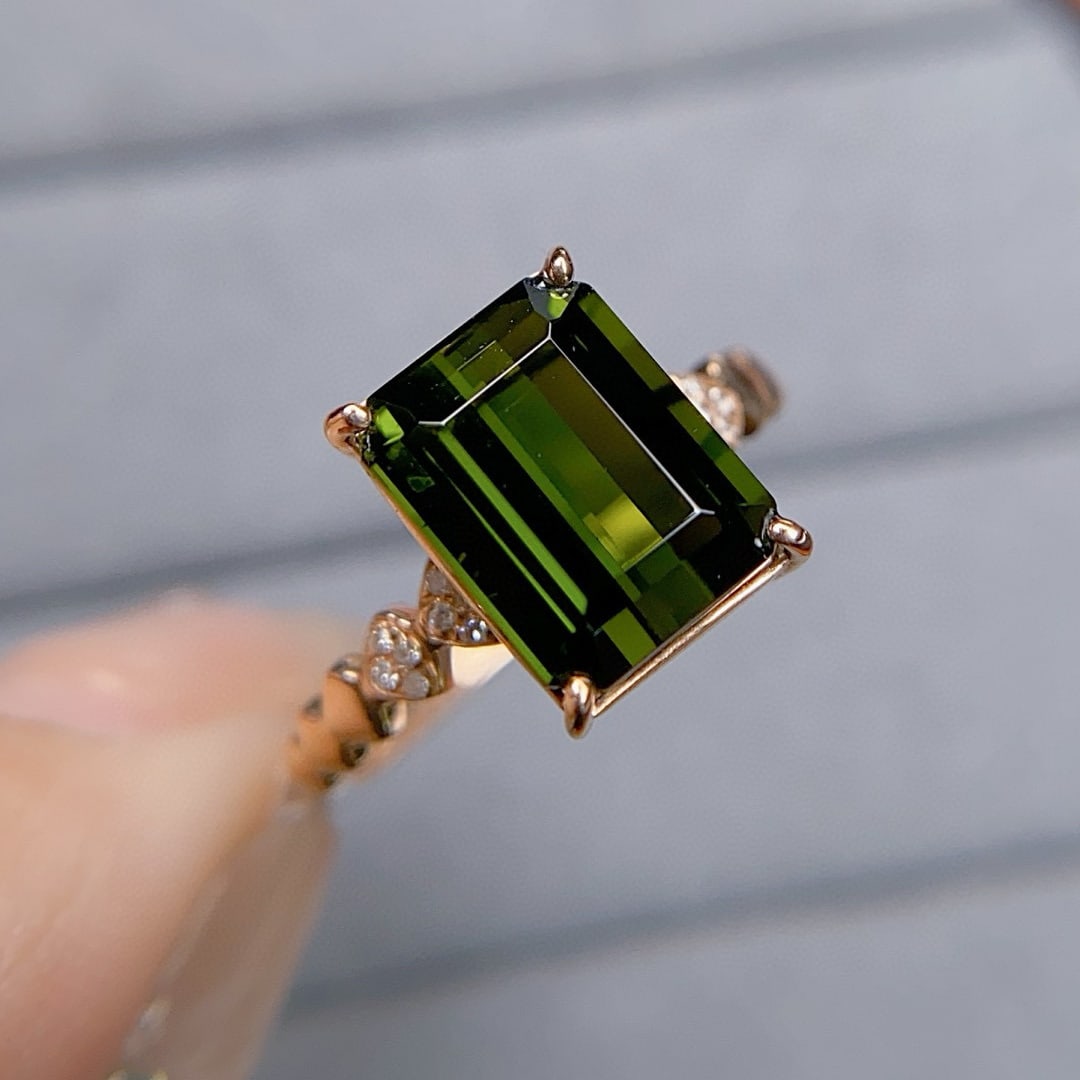 14k Gold 3.29 Ctw Natural Tourmaline & Diamond Ring: Ref:230948227 // gold content:14k gold // ring size:7. 25us // // main gemstone:tourmaline // shape:octagonal // carat weight:3. 25ct // color:green // treatment:natural // // adjacent gemstone 2
