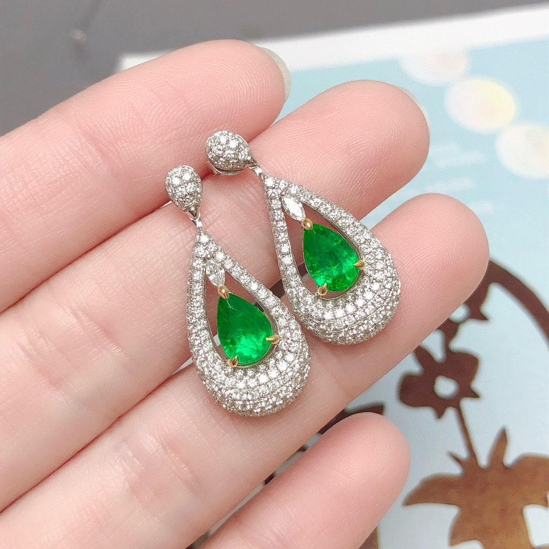14k Gold 2.95 Ctw Vivid Green Natural Emerald & Diamond Earrings - 3