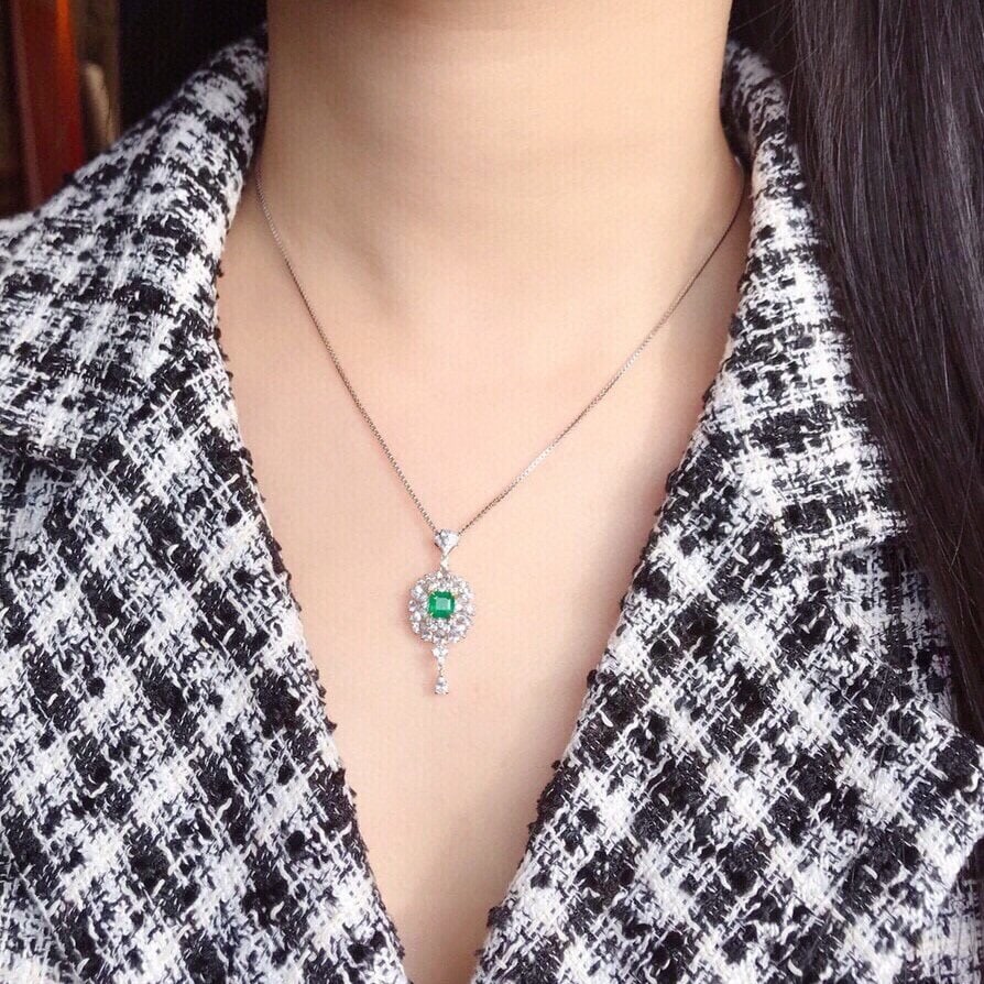 14k Gold 0.56 Ctw Vivid Green Natural Emerald & Diamond Pendant( Without Chain ) - 3