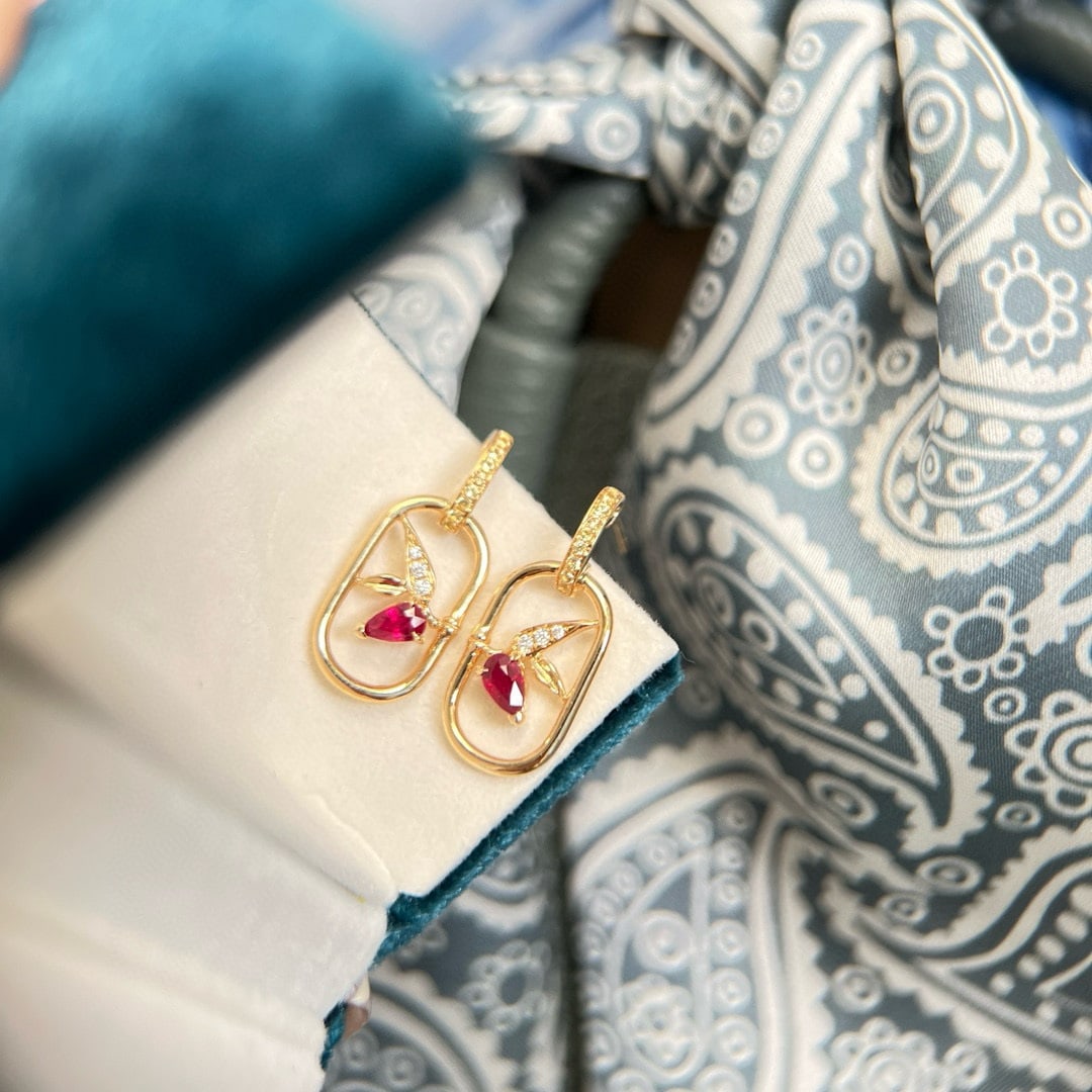 14k Gold 0.28 Ctw Vivid Red Natural Ruby & Diamond Earrings - 2