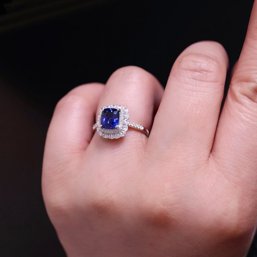 14k Gold 2 Ct Natural Sapphire & Diamond Ring - 5