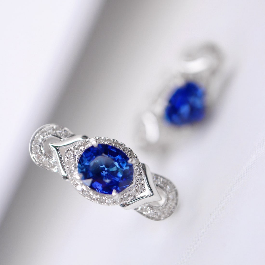 14k Gold 1.96 Ctw Natural Sapphire & Diamond Earrings - 4