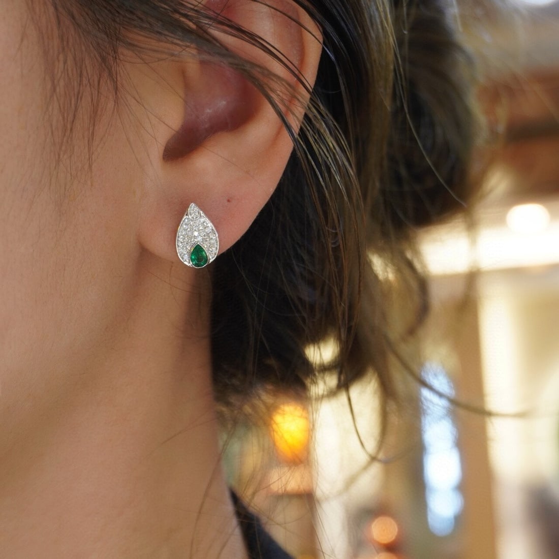 14k Gold 0.70 Ctw Vivid Green Natural Emerald & Diamond Earrings - 2