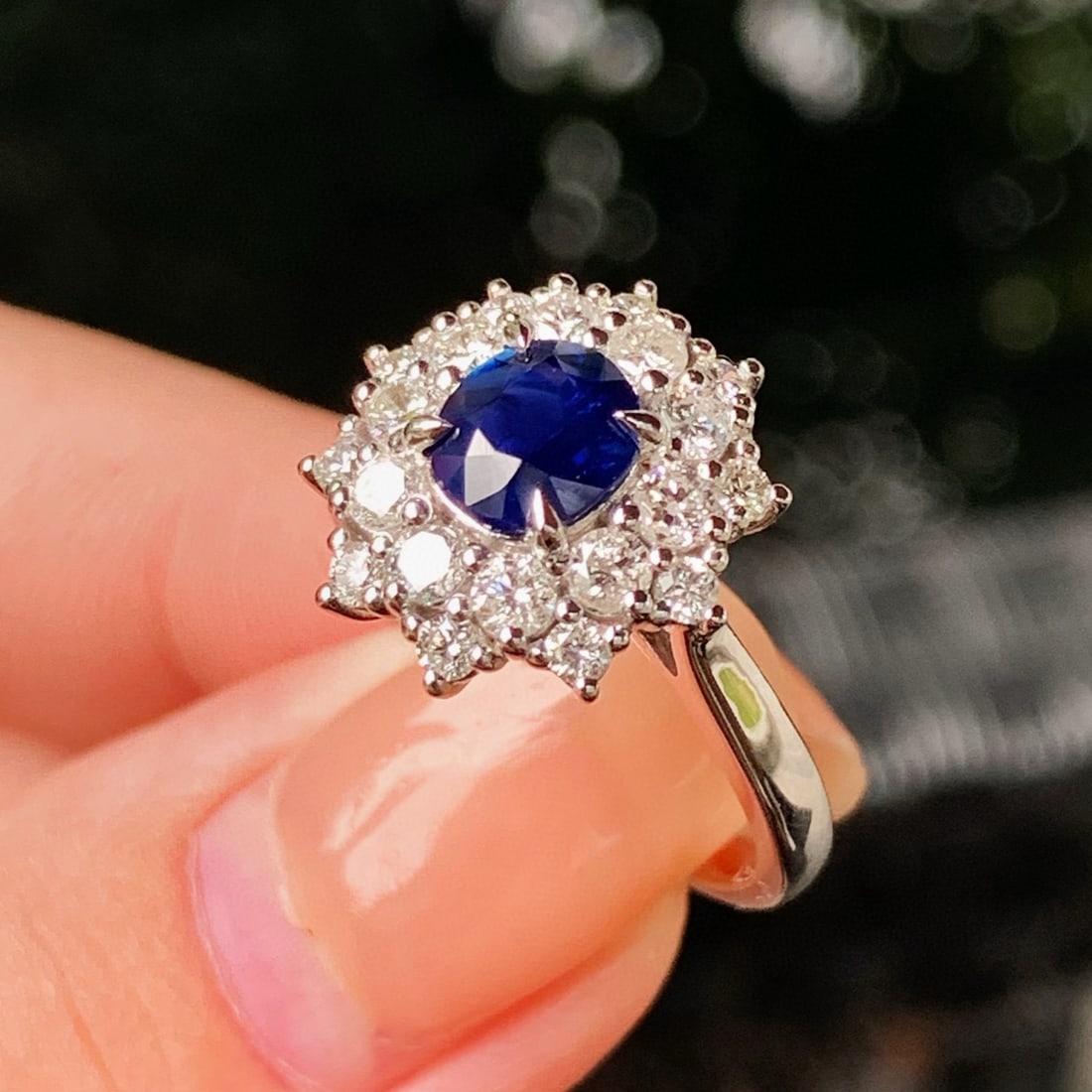14k Gold 1.98 Ctw Natural Sapphire & Diamond Ring: Ref:230948347 // gold content:14k gold // ring size:7. 25us // // main gemstone:sapphire // shape:oval // carat weight:1. 08ct // color:royal blue // treatment:natural // // adjacent gemstone 2 : diam