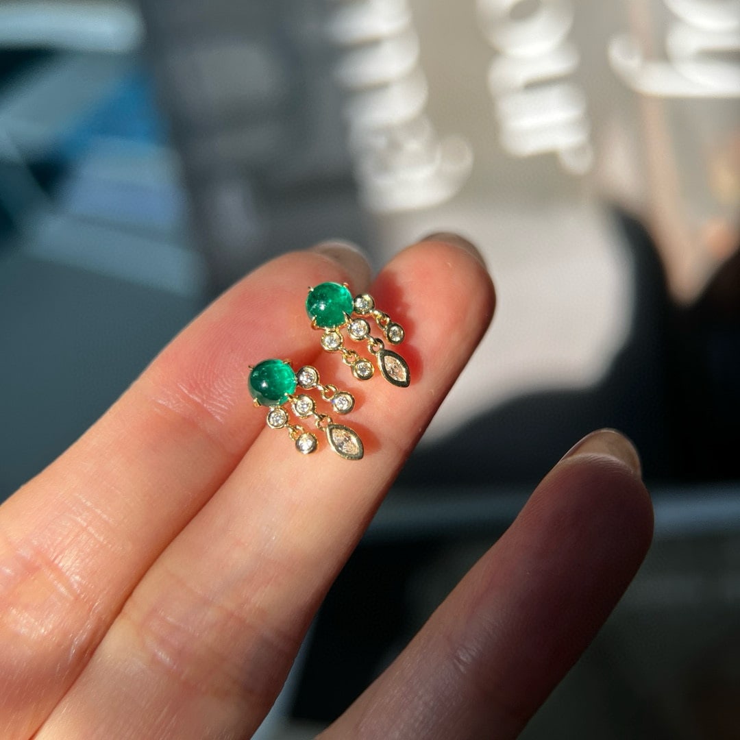 14k Gold 1.08 Ctw Vivid Green Natural Emerald & Diamond Earrings - 2