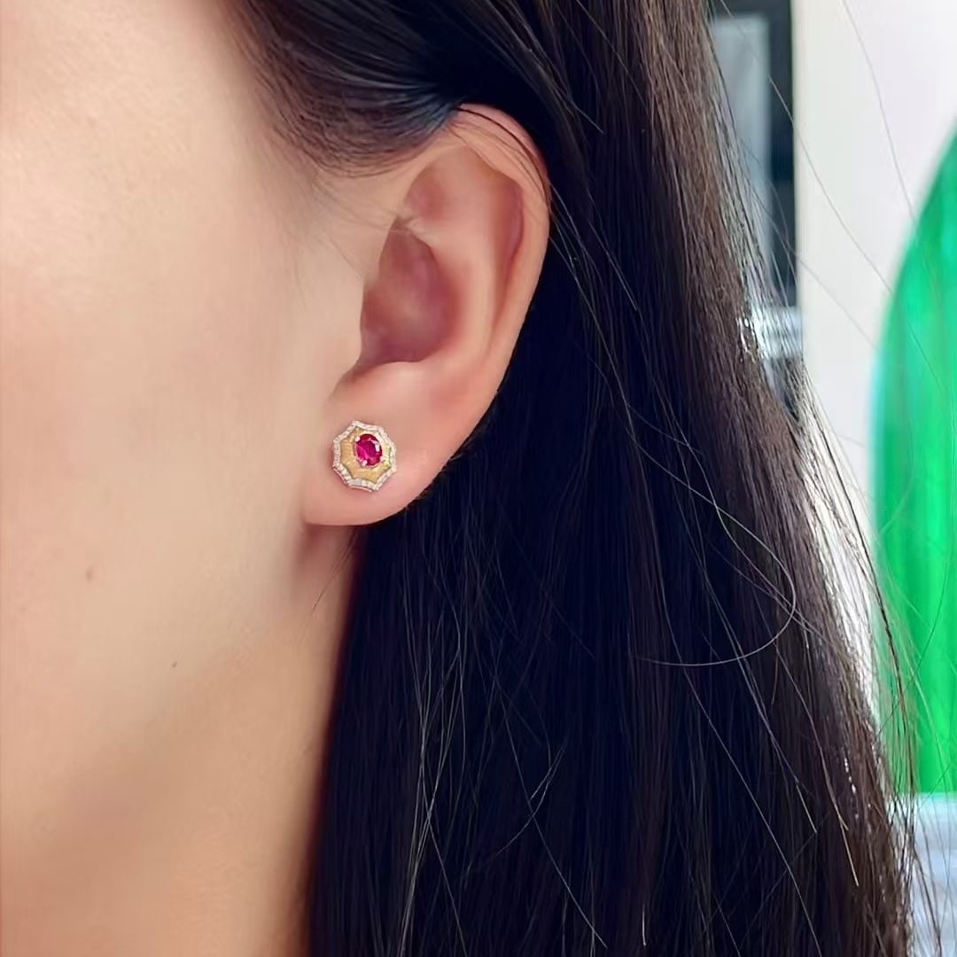 14k Gold 1 Ct Natural Ruby & Diamond Earrings: Ref:230948374 // gold content:14k gold // main gemstone:ruby // shape:oval // carat weight:1ct // color:red // treatment:natural // // adjacent gemstone 2 : diamond // number of stones:64 //