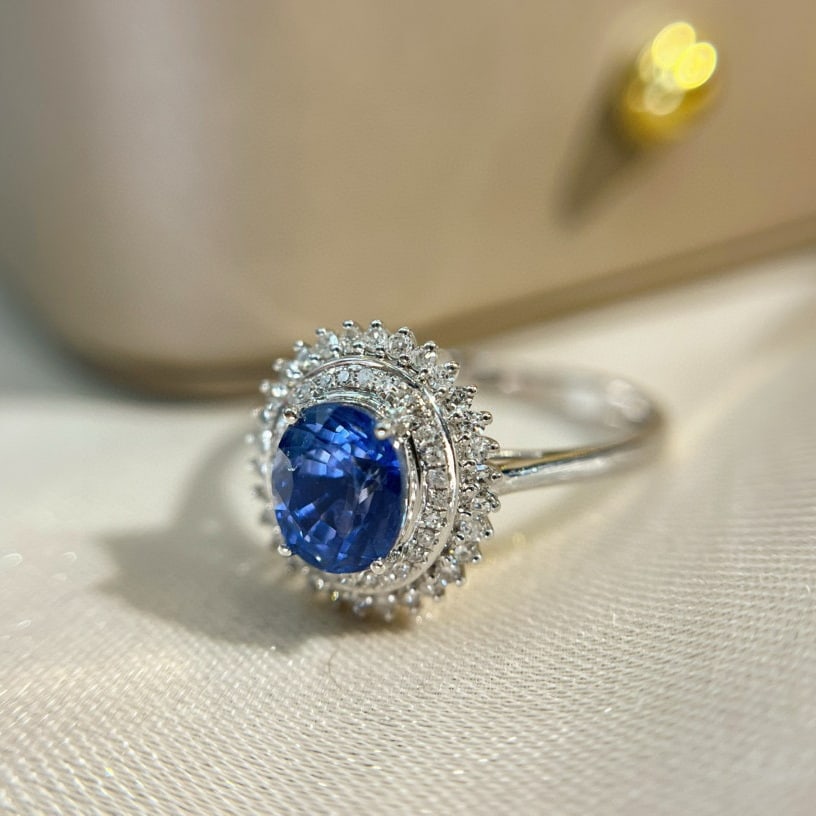 14k Gold 1.55 Ct Natural Sapphire & Diamond Ring: Ref:230948408 // gold content:14k gold // ring size:7. 25us // // main gemstone:sapphire // shape:oval // carat weight:1. 55ct // color:blue // treatment:natural // // adjacent gemstone 2 :