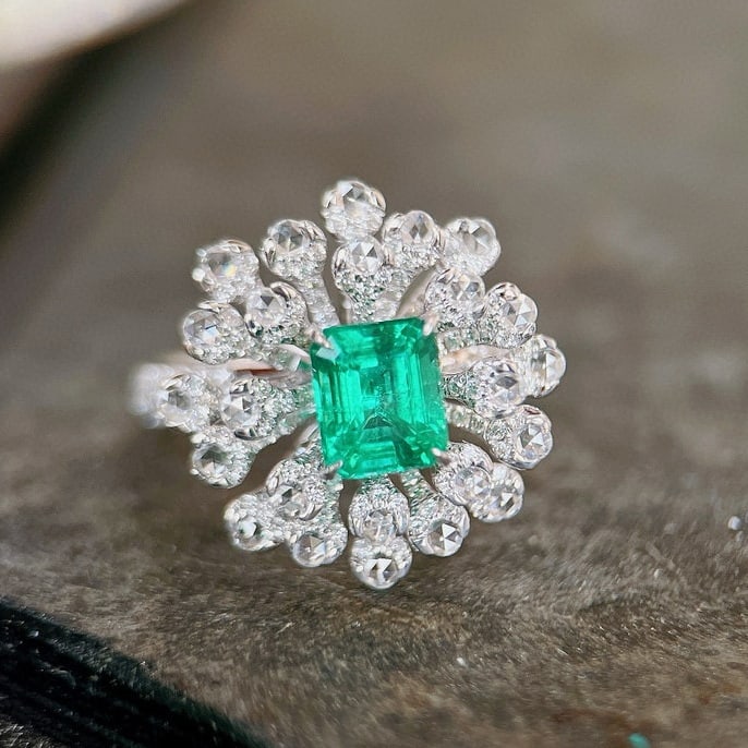 14k Gold 2.17 Ctw Natural Emerald & Diamond Ring (1 of 5)