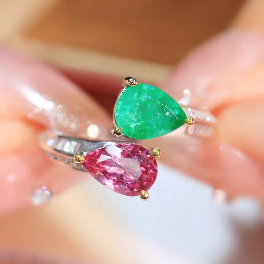 14k Gold 1.86 Ctw Natural Emerald & Sapphire & Diamond Ring - 5