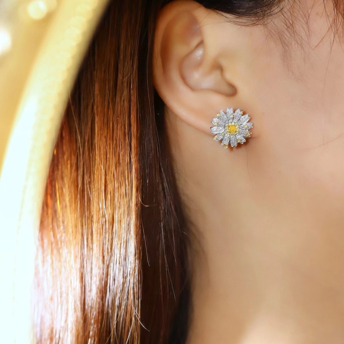 14k Gold 0.90 Ct Natural Color Diamond & Flowers Earrings: Ref:230955120 // gold content:14k gold // main gemstone:diamond // shape:multiply // carat weight:0. 90ct // clarity grade:vs-si // color:color // treatment:natural // Condition: New Low Estimate: 51