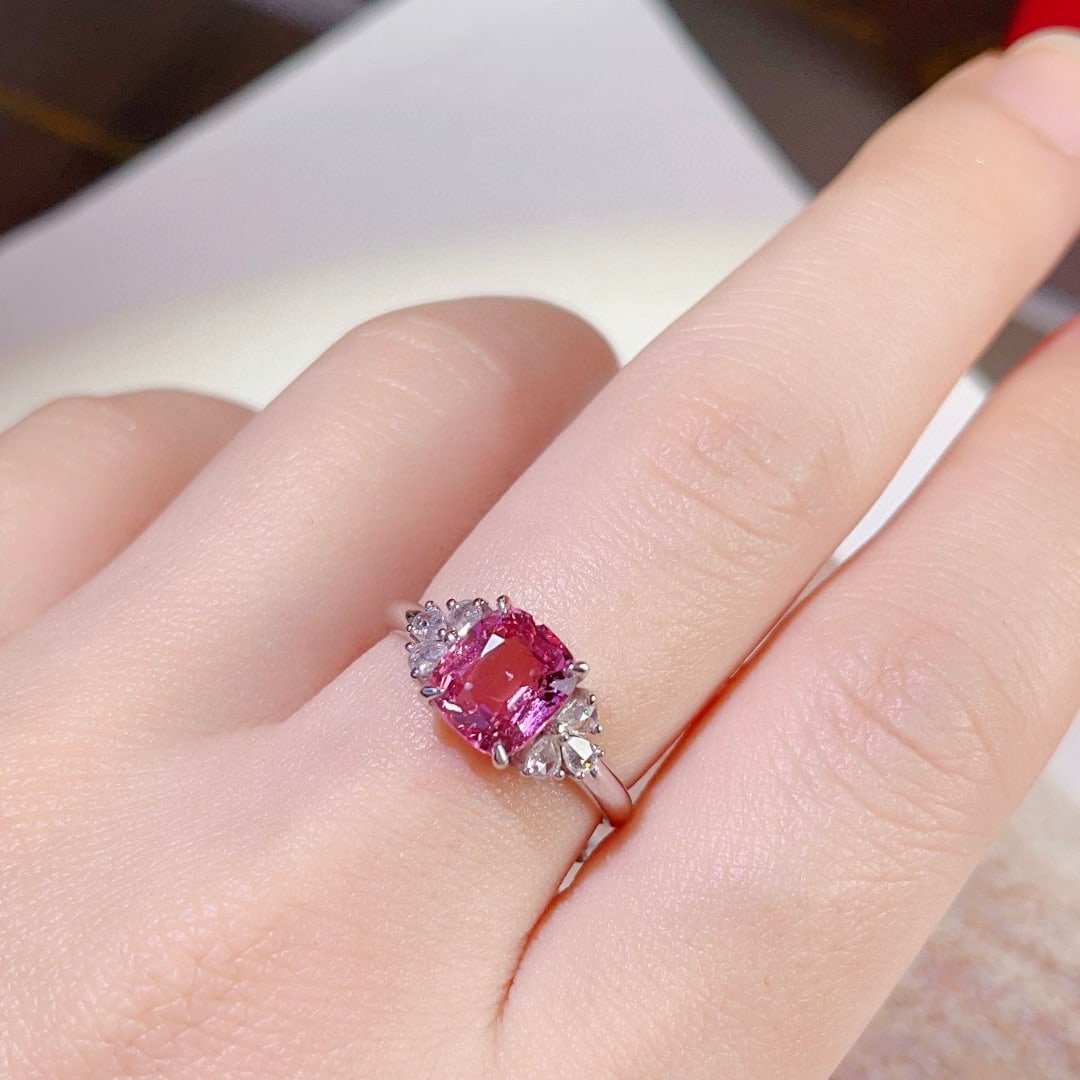 14k Gold 2.04 Ctw Natural Spinel & Diamond Ring - 5