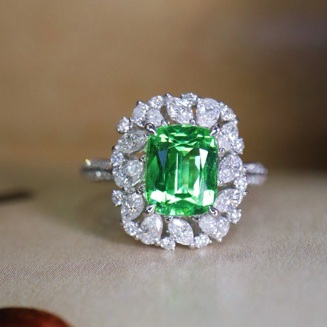 14k Gold 3.26 Ctw Natural Tsavorite & Diamond Ring - 5