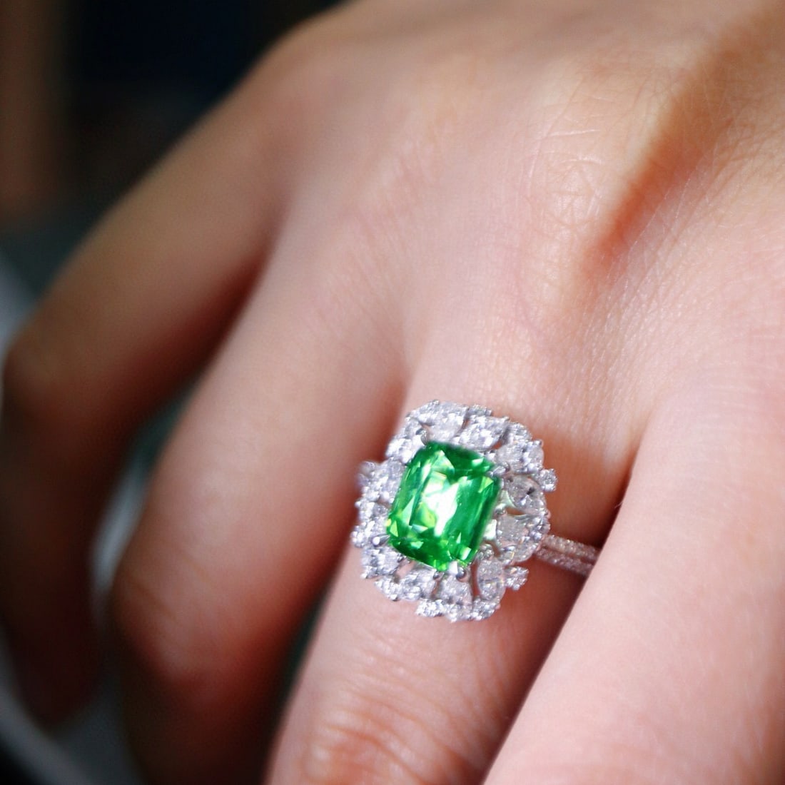 14k Gold 3.26 Ctw Natural Tsavorite & Diamond Ring - 6